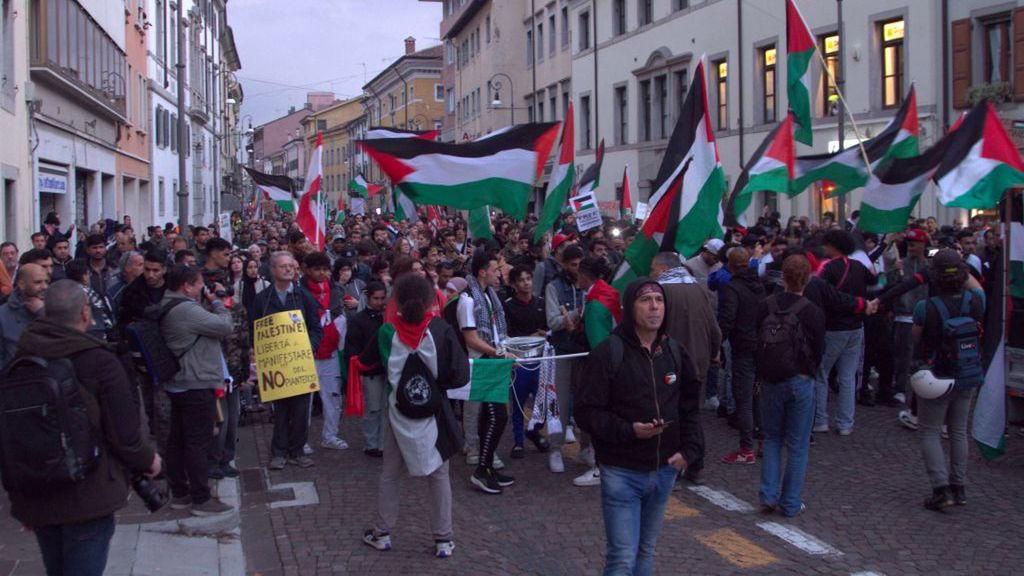 Getty Images / Michele Novaga/Anadolu / Na zdjęciu: kibice reprezentacji Włoch