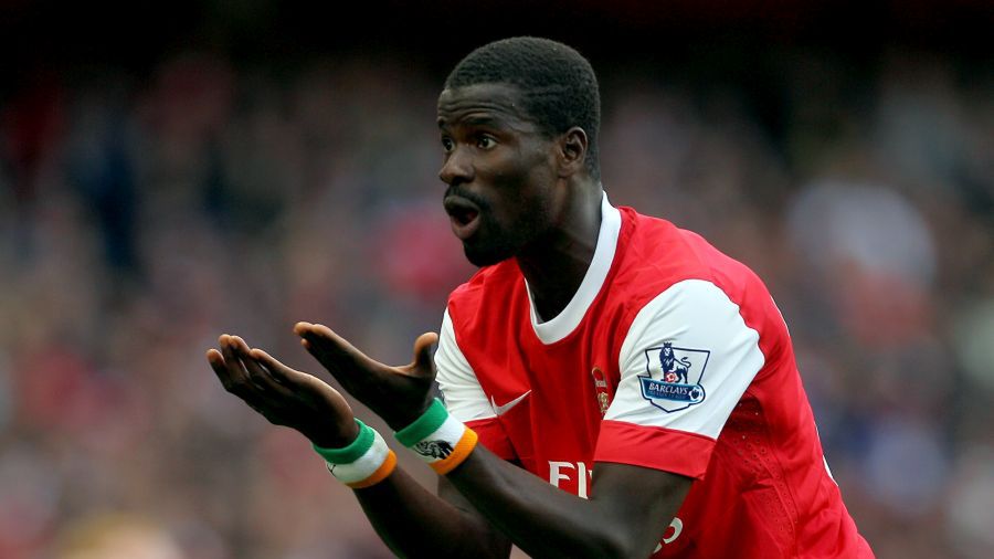 Zdjęcie okładkowe artykułu: Getty Images / Clive Rose / Na zdjęciu: Emmanuel Eboue w barwach Arsenalu
