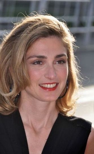 Julie Gayet nominowana do Cezara