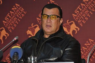 Aktor Steven Seagal twarzą firmy Kałasznikow?