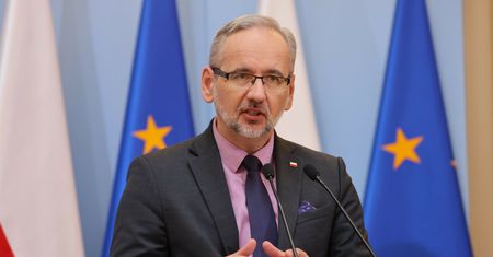 Adam Niedzielski podał liczbę zakażeń. "Mocne wejście we wrzesień"