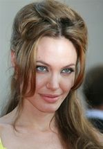 Angelina Jolie apeluje o pomoc w związku z powodzią