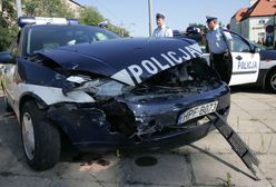 Czołówka z radiowozem. Dwaj policjanci ranni