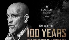 Malkovich, Rodriguez i premiera za 100 lat reklamują francuski koniak (wideo)