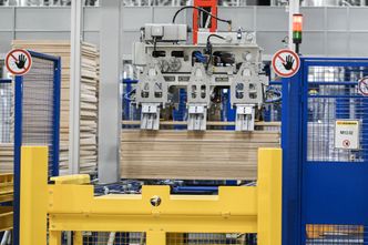 IKEA automatyzuje miejsca pracy. Nad pracami czuwa Polak