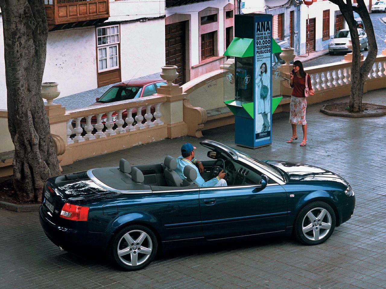 Audi A4 Cabriolet 2002-2006 (fot. dziecionline.pl)