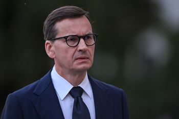Prokuratura umarza sprawę działek Morawieckich. Jest wyjaśnienie