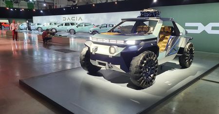 Dacia bez drzwi, szyby i reflektora pokazuje co planuje marka. Oto prawdziwy manifest