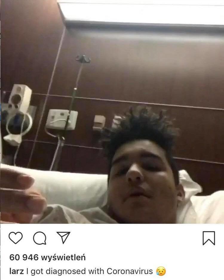 Aspirujący patoinfluencer chory na koronawirusa