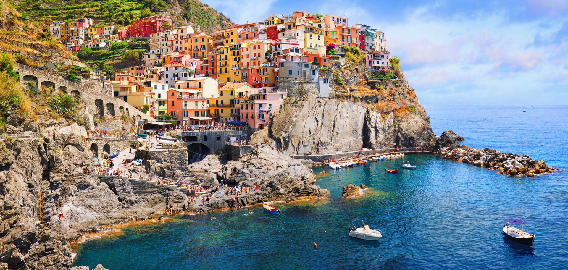 Turyści na szlakach w Cinque Terre będą kontrolowani