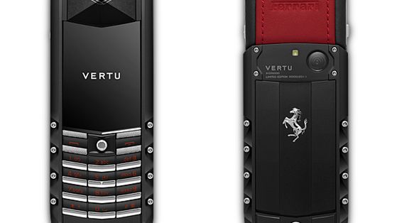 Ascent Ferrari GT – tytanowa komórka Vertu 1