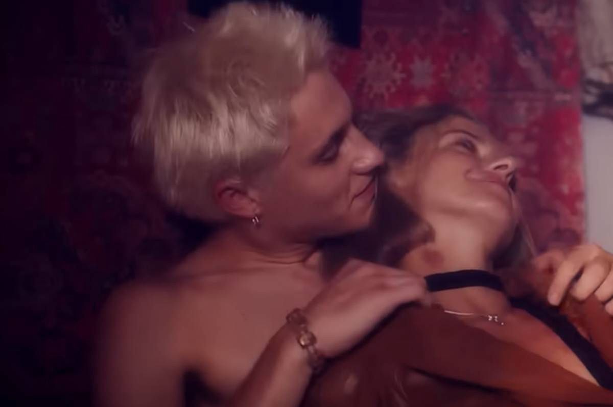 Erotyczne sceny, podsłuchy w konfesjonale. Gwiazdy zdradzają kulisy swoich filmów