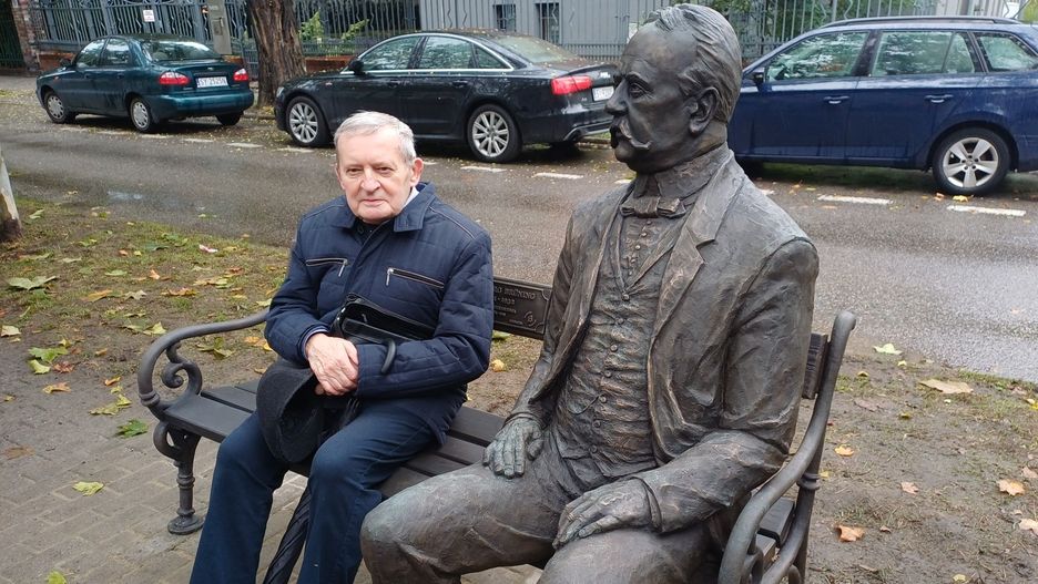 Ławeczka z podobizną nadburmistrza Bytomia Georga Brüninga.