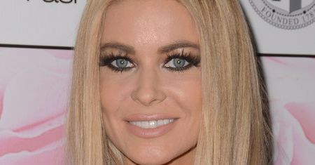 "Słoneczny patrol": Carmen Electra pokazała stanik! Tym razem przypadkiem