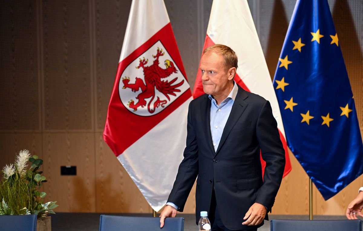 Donald Tusk podczas Samorządowego Sztabu Kryzysowego w Szczecinie