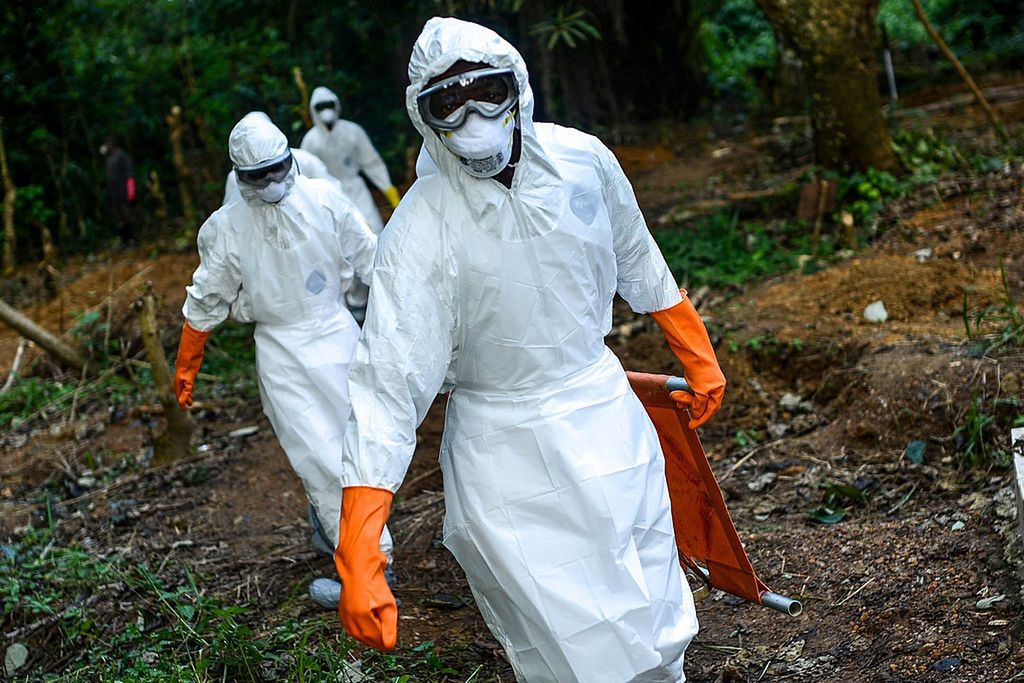 Pacjent zakażony wirusem ebola uciekł z kliniki.