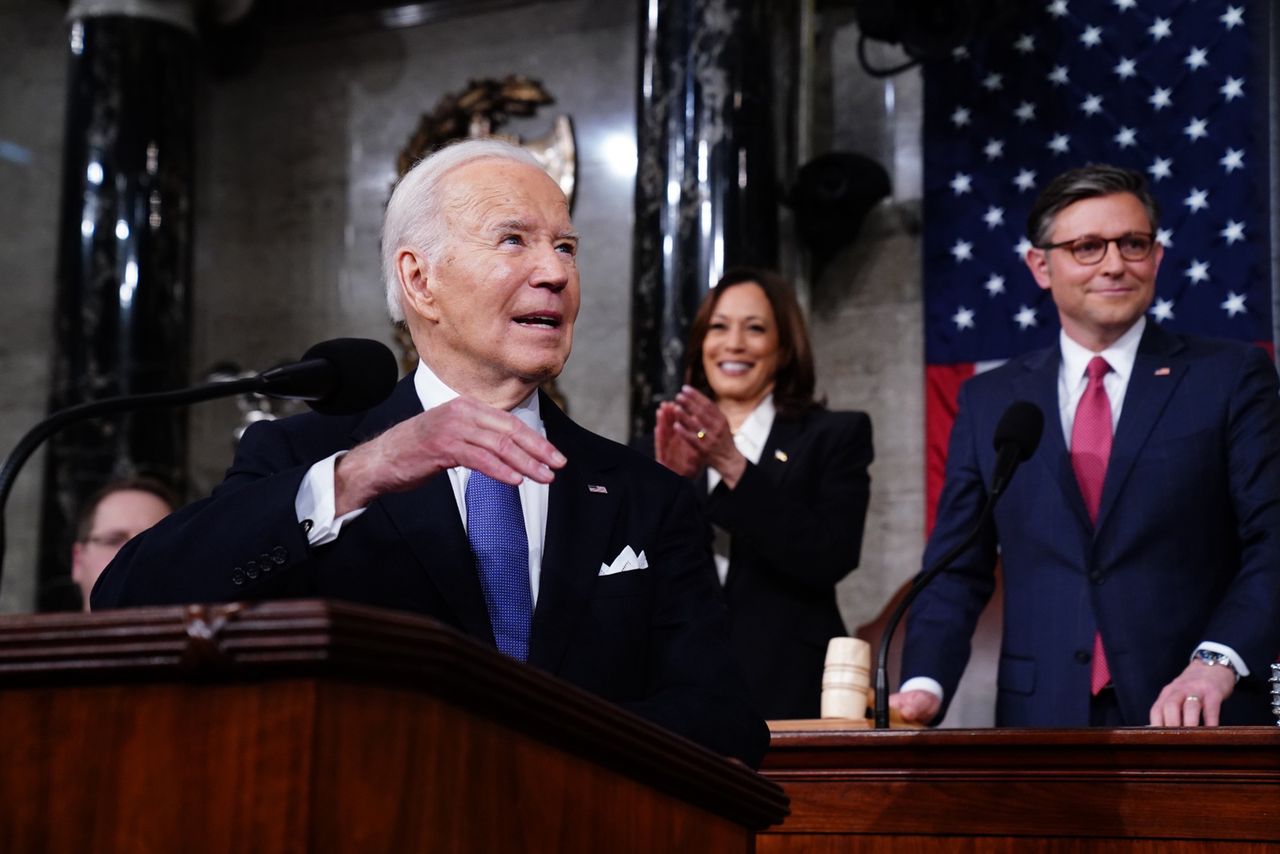 Biden vows to restore nationwide abortion rights if Congress aligns