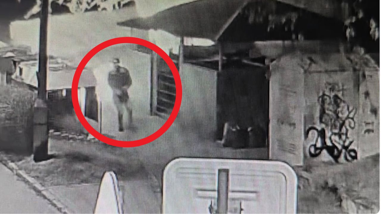 Podpalał kontenery na śmieci. Wszystko nagrał monitoring