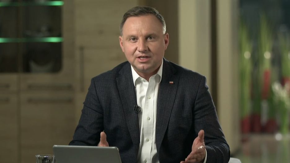 Andrzej Duda wypowiedział się na temat skreślenia "W pustyni i w puszczy" z listy lektur
