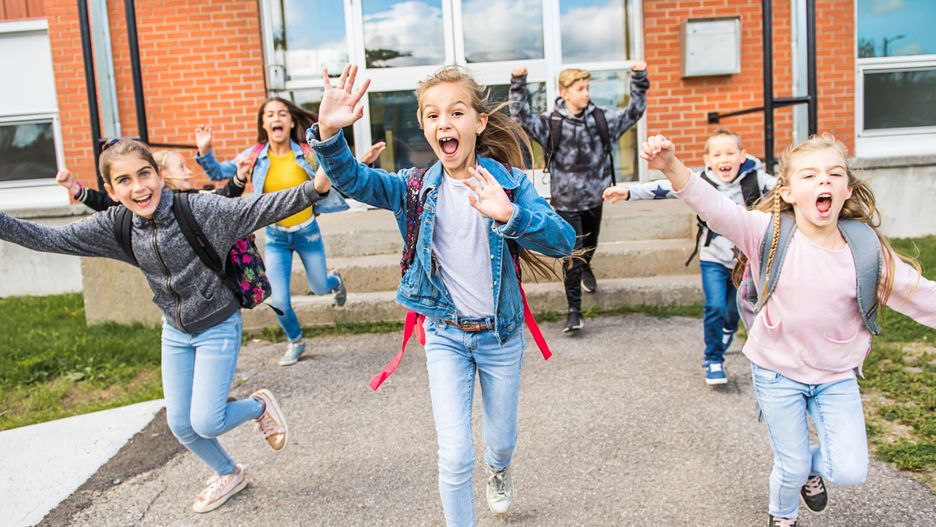 Kiedy zakończenie roku szkół podstawowych i średnich?