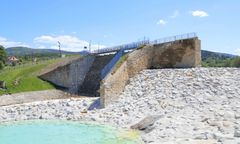 Rok po powodzi w Stroniu Śląskim. Media o "tykającej bombie"