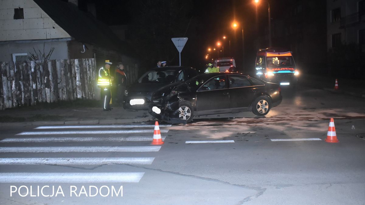 Nastolatkowie rozbili audi w centrum Radomia
