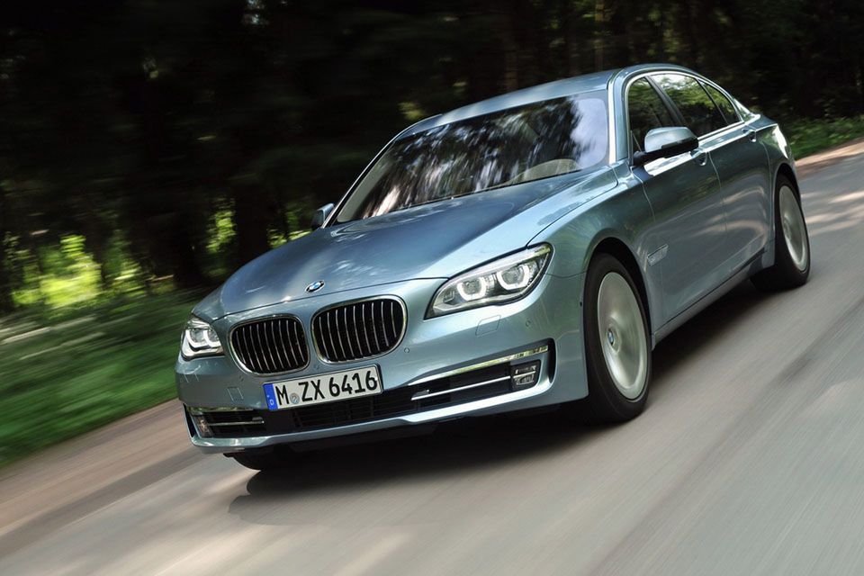 BMW serii 7 na rok 2013 - megagaleria niemieckiego okrętu flagowego 118