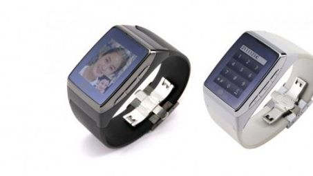 LG-GD910 - zegarkofon z 3G na targach CES 2009 1