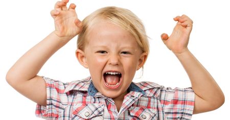 Dziecko psoci, przeszkadza, bije innych. Złe wychowanie, a może objaw ADHD?