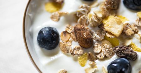 Lekarz mówi, że to najlepsze śniadanie. Obniża zły cholesterol, a na jelita działa jak balsam