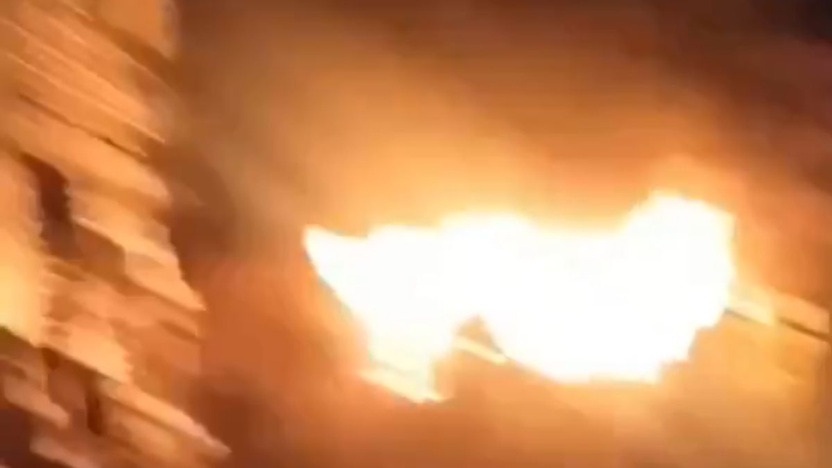 Płonące ruiny we Lgowie po ataku pocisków Storm Shadow.