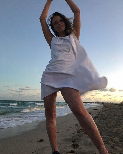 Kate Komleva dziś bez wstydu odsłania nogi pokryte bliznami