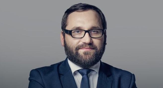 Dziennikarz polityczny rozstał się z Onetem. Po ośmiu latach pracy