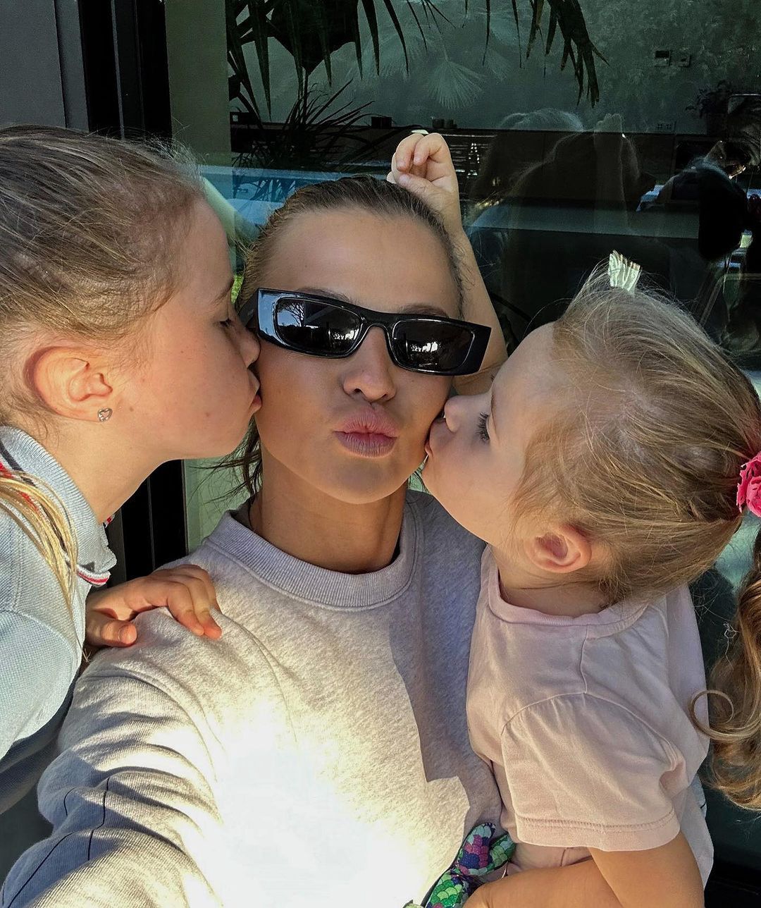 Anna Lewandowska z córkami