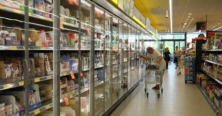Młodzi obywatele Ukrainy przyłapani na kradzieży w Biedronce. Opuścili sklep z wysokimi mandatami