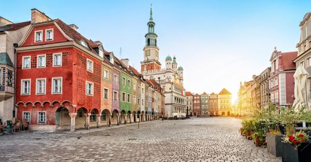 Zagraniczni turyści w Polsce. W 2020 r. wyniki poszybowały w dół
