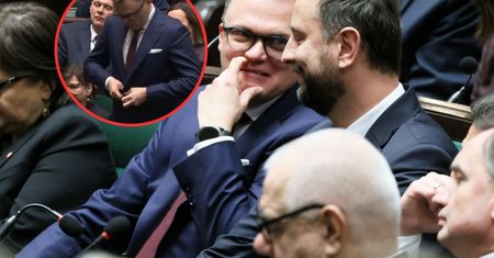 Podczas ślubowania zapinali marynarki. Wiemy, co to oznacza
