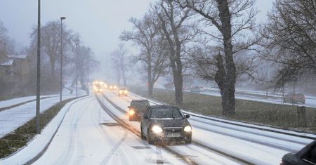 Przed nami ostatni atak zimy w tym roku. Pojawi się śnieg i mróz