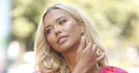 Sandra Kubicka żali się na Instagramie: "Czasami jest mi PRZYKRO, że jestem znana z GŁOŚNYCH ROZSTAŃ"