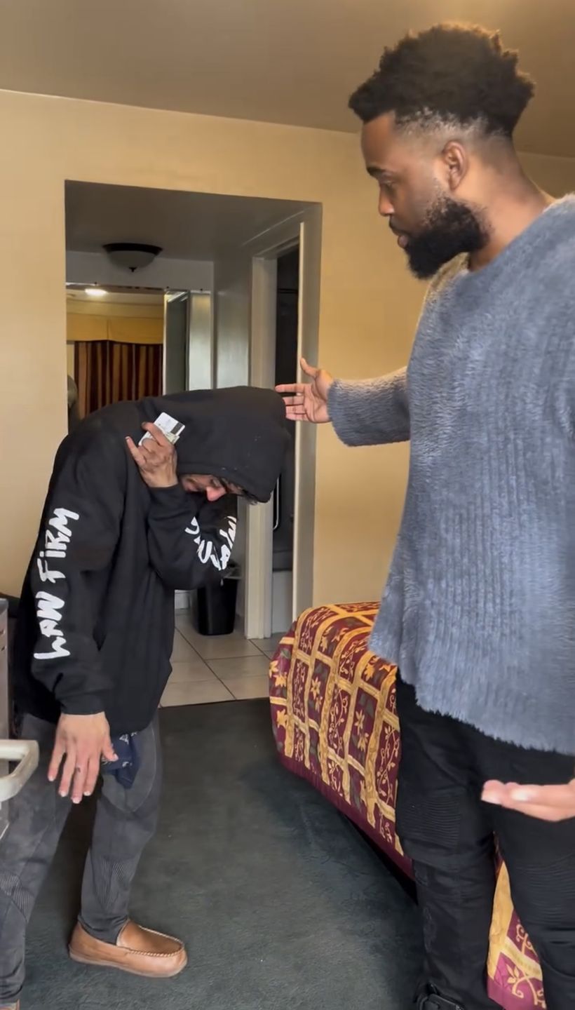 Tylor Chase otrzymał pomoc od kolegi