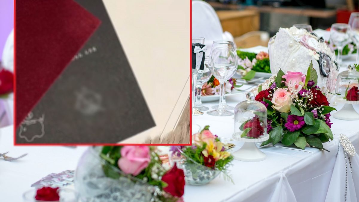 Panna młoda pokazała zaproszenia na ślub.