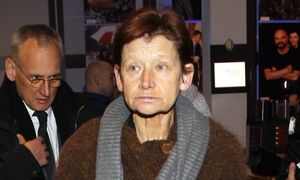 Wywiesiła tęczową flagę. Tak zareagowali sąsiedzi