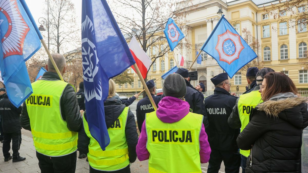 Przedstawiciele sfery budżetowej mogą liczyć na wyższe odprawy i nagrody jubileuszowe