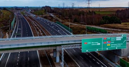 Trudna sytuacja na drogach. GDDKiA apeluje do kierowców