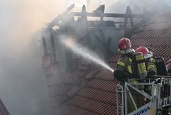 Dom weselny w płomieniach. Goście ewakuowani