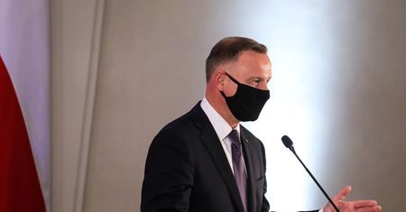 Nieobecność Andrzeja Dudy. Tomasz Siemoniak ma teorię