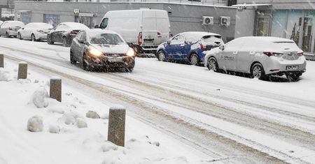 Zimowe błędy kierowców. Oto 9 rzeczy, których powinieneś unikać podczas mrozu