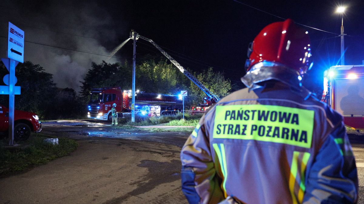 W Hajnówce płonął pawilon handlowo-usługowy