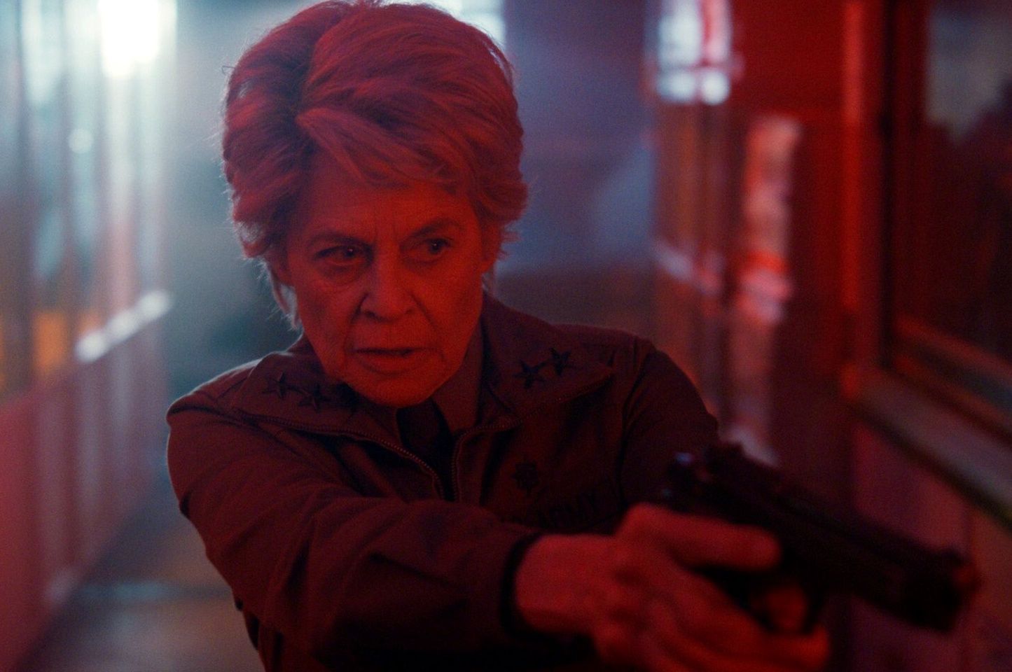 Linda Hamilton w "Stranger Things"