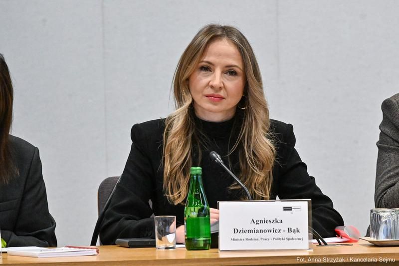Stopa bezrobocia w lutym 2026 r. wyniosła 6,1%.